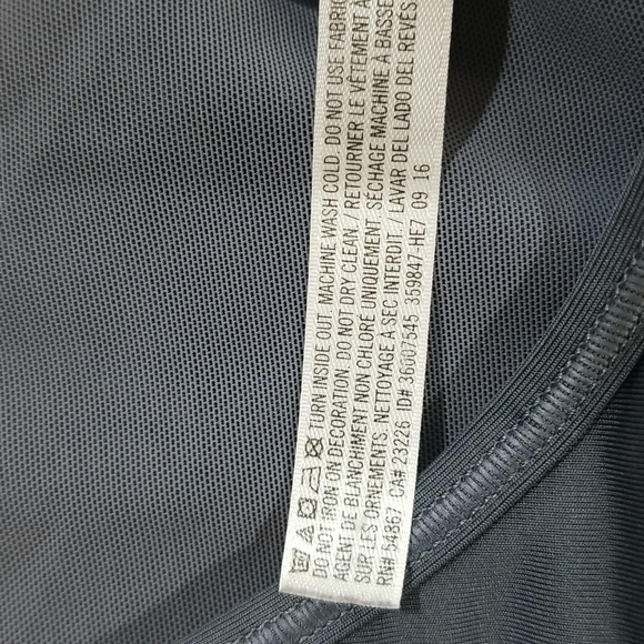 VICTORIA SPORT Gray & Black Spellout Racerback Sports Bra - Picture 9 of 11